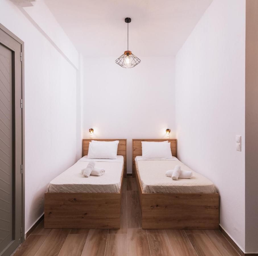Sifogiannis Rooms Камиларион Екстериор снимка